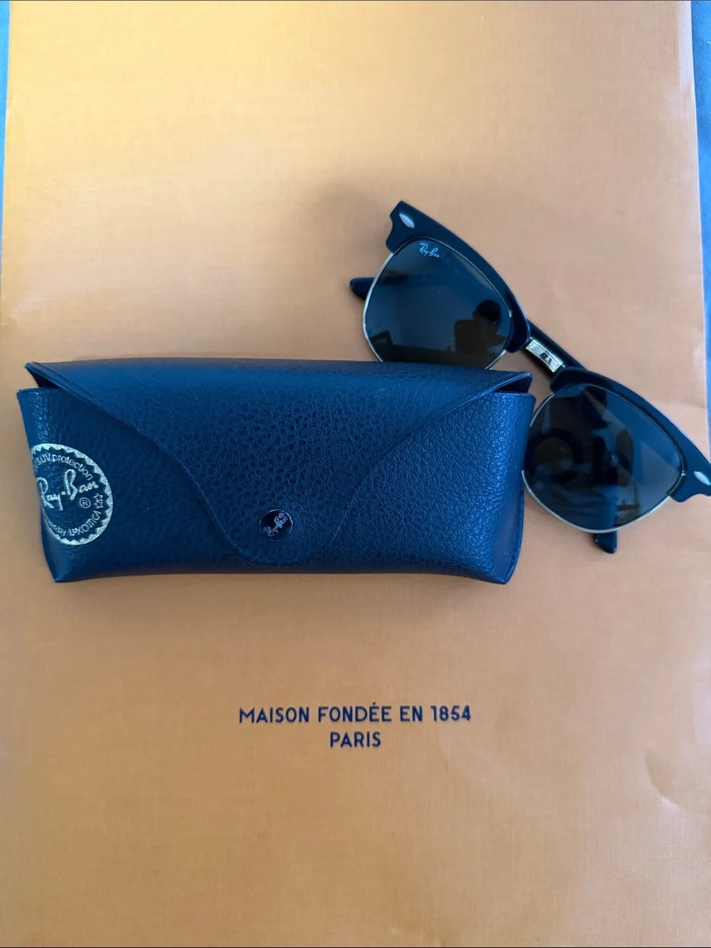 Ray-Ban Black Clubmaster Sunglasses with Black Case and Dark Lenses